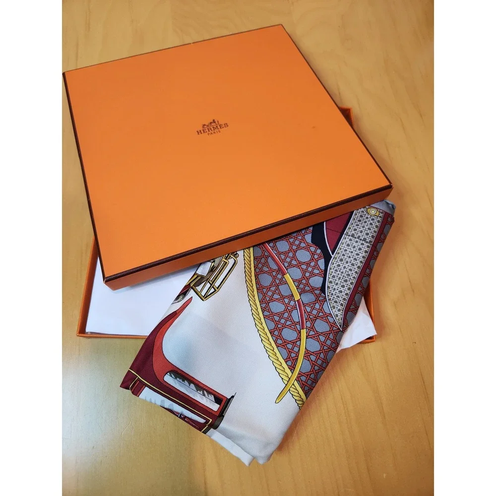 Hermès Les Voitures 100% Silk Scarf Carriage Print Gray Red w/ Box‎ France